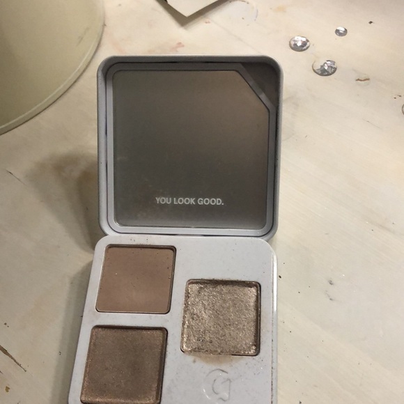 Glossier eyeshadow trio - Picture 2 of 3